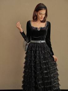 MOTF STUDIO VELVET SWEETHEART NECK RHINESTONE TRIM SLIM FIT TEE
