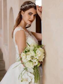 优雅婚纱手工串珠贴花精美婚纱，适合婚礼、新娘礼服、新娘