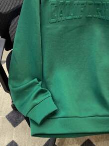 SHEIN Jersey con capucha verde informal para chicos adolescentes con texto en inglés en relieve, adecuado para otoño, invierno, calidez, universitario, ocio, uso diario, deporte, fiesta de cumpleaños, salida, todo a juego y diseño sencillo