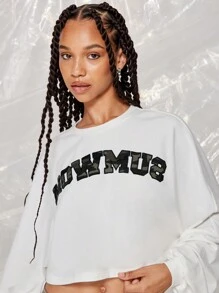 SUMWON WOMEN Camiseta corta de manga larga de estilo callejero con detalle de aplicación de camuflaje en la parte delantera