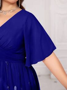 UNITHORSE 加大码 V 领 [随机剪裁] 荷叶边袖胸前褶饰叶网眼刺绣亮片网眼撞色礼服优雅舞会晚会婚礼宾客礼服，适合毕业礼服、新娘礼服、生日女士服装、礼服、派对礼服