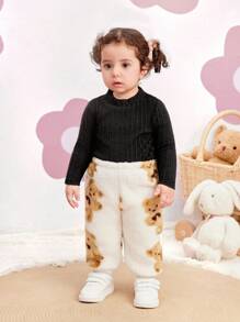 SHEIN 2 piezas Conjunto de invierno informal para bebé niña con suéter y pantalones con estampado de dibujos animados esponjoso