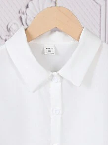 2 件套 女童前扣长袖衬衫和 V 领荷叶边下摆无袖裹身裙