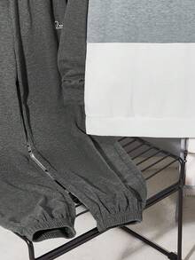 SHEIN 2 件套青少年男孩休闲舒适撞色拼布连帽运动衫和运动裤套装，适合秋冬季户外穿着 - 彩色 - 查看 4