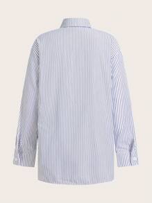 SHEIN Essnce 2 peças Conjunto casual de blusa e shorts listrados azul e branco para mulheres no verão - Azul e Branco - Visão 4
