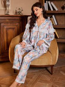 Lace Patchwork V-Neck Vintage Print  Women Pajama Set - Multicolor - View 5