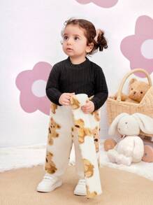 SHEIN 2 piezas Conjunto de invierno informal para bebé niña con suéter y pantalones con estampado de dibujos animados esponjoso