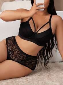 2pcs Plus Size Floral Lace Splicing Wireless Bralette And Thong Panty Set, Lingerie - Black - View 1