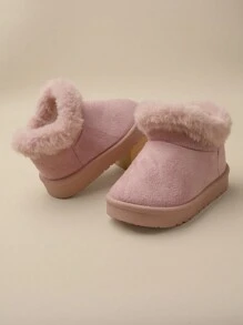 1 双女童粉色蓬松内衬平底休闲舒适保暖雪地靴，适合冬季