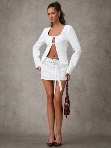 SHEIN BAE Minifalda de mujer de unicolor y cintura baja, falda de cintura baja con cinturón escalonado y bolsillos, falda blanca casual de negocios de los 90, ropa de oficina de otoño Old Money - Blanco - Ver 1