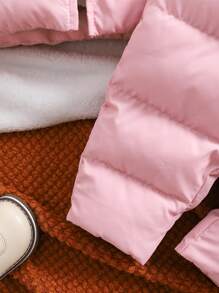 SHEIN 新生婴儿女孩和男孩，男女通用婴儿保暖连帽衫和围兜裤连体服套装，粉色，适合秋冬季户外活动、滑雪 - 粉色 - 查看 7