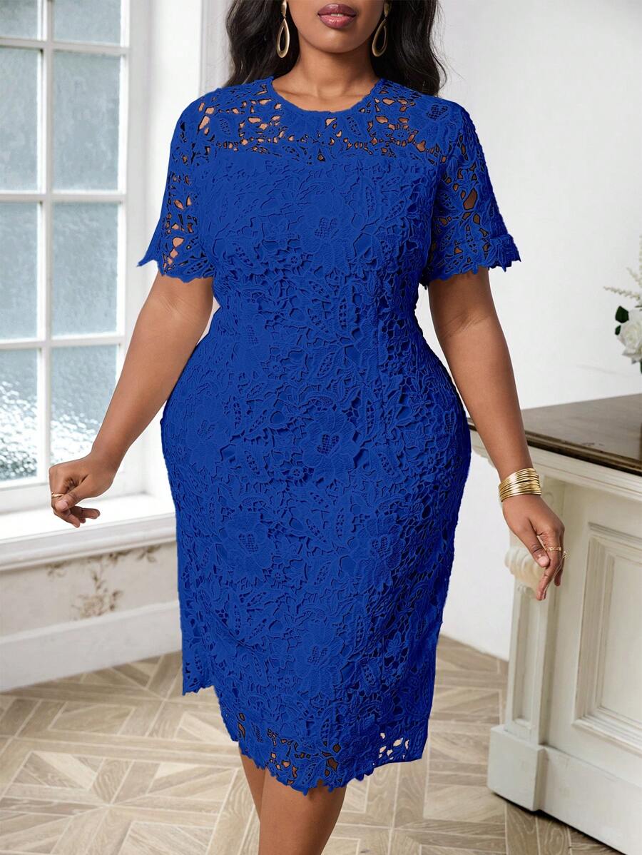 SHEIN Lady 大码女式圆领短袖蕾丝修身连衣裙，优雅度假风格 - 寶藍色 - 查看 1