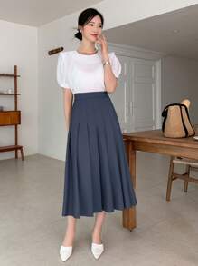 DAZY Women's Solid Color Pleated Mid-Length Skirt - Navy Blue - View 5