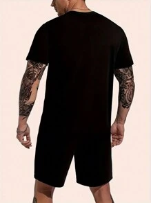 Manfinity Dauomo 男士卡通印花圆领短袖图案 T 恤和口袋短裤休闲套装，舒适服装