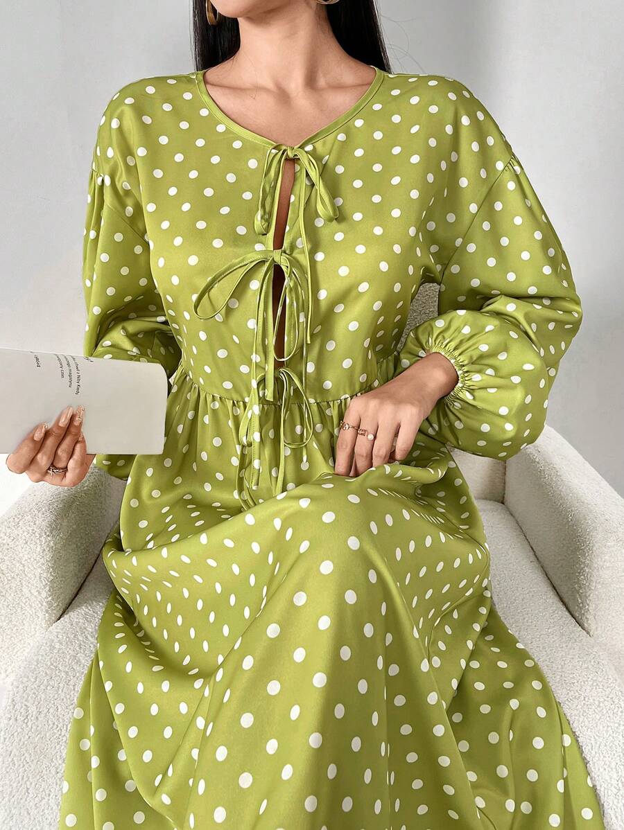 Mulvari Damen Kleid mit Langarm und Bindekordel vorne, mit Polka Punkt Muster