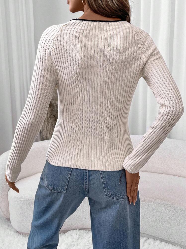 Women's Casual Simple Chic Street Style White Crewneck Sweater In Fall/Winter