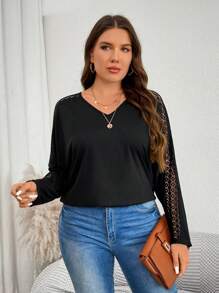 SHEIN LUNE Áo thun nữ cỡ lớn mùa xuân thu màu trơn phối ren cổ chữ V tay cánh dơi tay dài kiểu dáng thường ngày, thích hợp đi du lịch hoặc đến sân bay. - màu đen - Xem 7