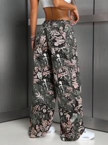 SHEIN ICON Pantaloni cargo din denim cu ramuri și frunze de damă - Multicolor - Vizualizare 2