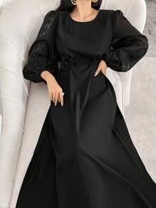 Al Najma 女士纯色圆领网眼灯笼袖花卉装饰优雅连衣裙，适合晚会/婚礼宾客的优雅风格，超长适中的长袖阿拉伯连衣裙 - 黑色 - 查看 3
