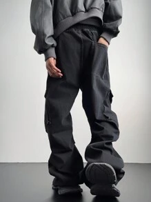 Manfinity EMRG Men's Black Denim Cargo Pants, Baggy Jeans - Black - View 2