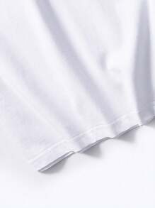 Manfinity EMRG Men's Cartoon Character Print Crew Neck Short Sleeve T-Shirt - White - View 6