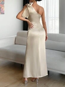 SHEIN Tall Robe de satin détail cravate couleur champagne