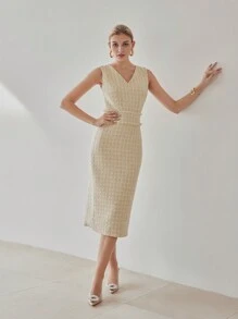 MOTF PREMIUM TWEED PLAID PATTERN V-NECK RAW TRIM DRESS - Khaki - View 4