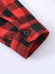 SHEIN Conjunto de 2 peças/conjunto de camisa xadrez casual preta e vermelha para meninos adolescentes com botões e calças suspensórias, adequado para primavera e outono, casual, diário, ao ar livre, escola, festa, casamento, natal, dia das bruxas e muito mais