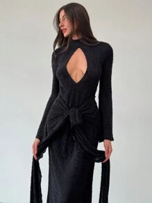 Aloruh Modisches figurbetontes schwarzes Minikleid mit Rundhalsausschnitt, sexy tiefem Bund, Hohlmuster und Twist zur Verdeckung des Bauchs für Damen