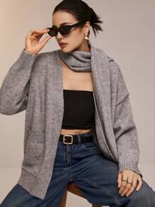 Poéselle 针织外套配围巾，宽松开衫配秋灰色围巾图案，极简云朵花纱，针织披肩，圣诞毛衣，美式毛衣 - 灰色 - 查看 1