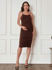 MaterniWear 棕色 2 件孕妇套装：宽松长袖夹克和紧身吊带背心裙