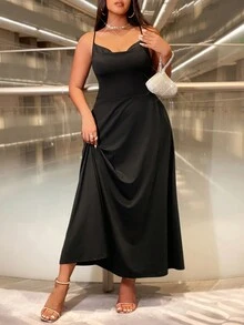 Celure Plus Size Plunge V Neck Criss-Cross A-Line Slip Dress - Black - View 5
