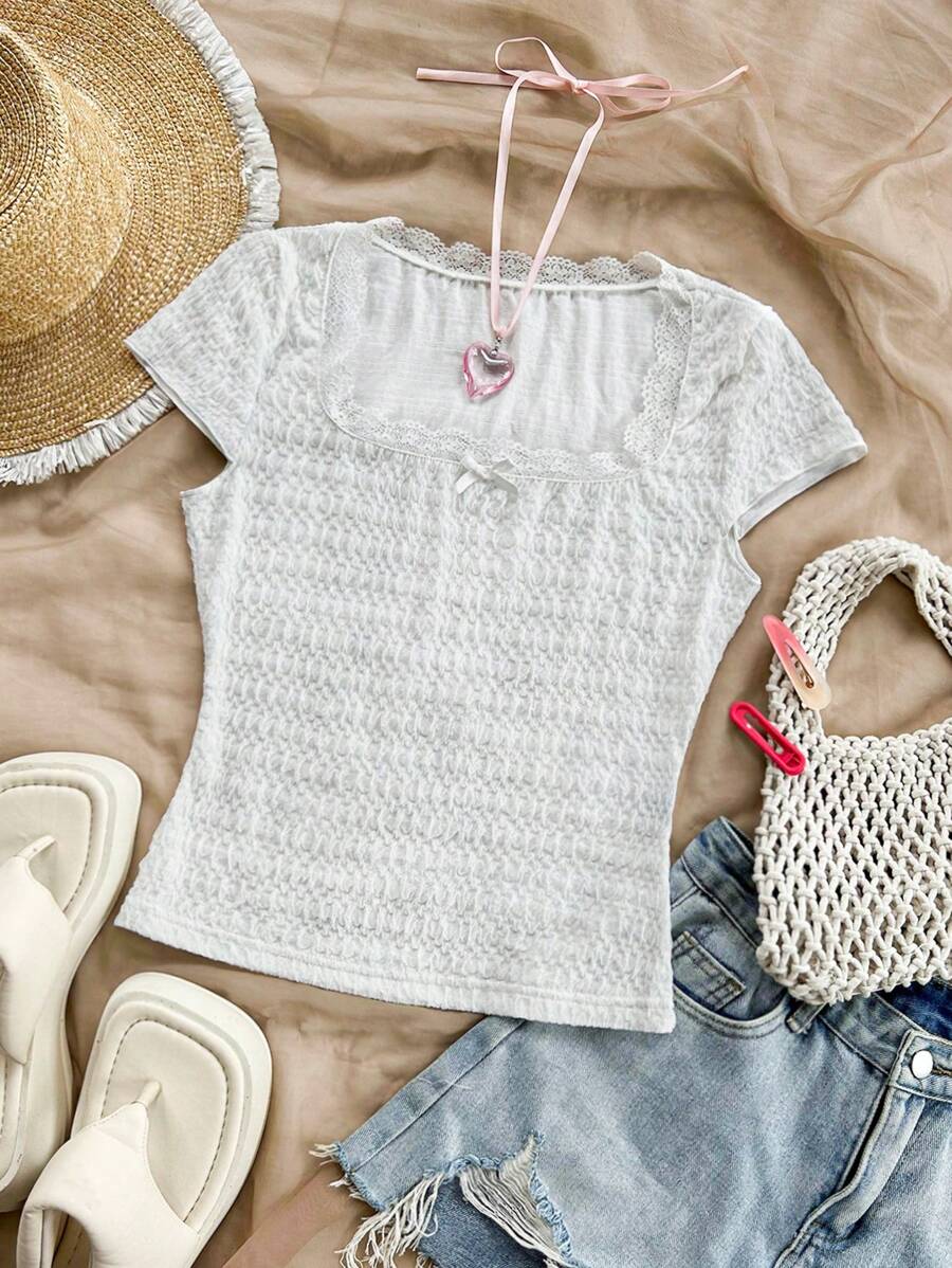 Soleia Áo thun nữ cổ vuông viền ren màu trơn mùa hè - Màu be - Xem 1