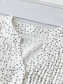 EMERY ROSE Casual V-Neck Keyhole Ruffle Sleeve Polka Dot Blouse,Short Sleeve Tops - White - View 4