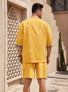 Manfinity Homme 2 件男士复古风格服装：纯色衬衫和短裤套装 - 黃色 - 查看 2