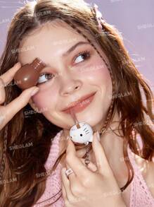 Hello Kitty｜SHEGLAM Poolside Perfection 唇釉-蘋果汁保濕唇彩高光亮澤不黏膩液體唇彩液體唇膏唇油唇部護理保濕不沾唇妝 品牌 美容 化妝 化妝品 適合女性與女孩 完美搭配冬季春季 Y2K 時尚 流行 生日禮物 假期 派對準備就緒 最佳顏色 - Apple Juice - 查看 4