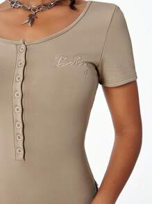 Muchica 女士秋夏街头装休闲运动运动粉色字母刺绣连体裤适合返校 - 棕色 - 查看 4