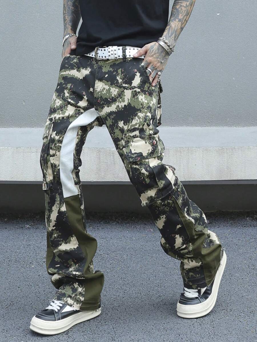 Manfinity LEGND Men's Casual Cargo Pockets Camouflage Print Straight Leg Denim Jeans - Multicolor - View 1