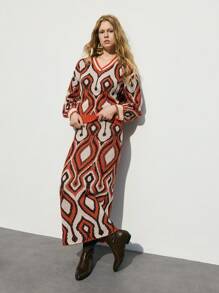 Maija 2 件女式全印花 V 领长袖套头毛衣上衣和毛衣裙套装 - 彩色 - 查看 5