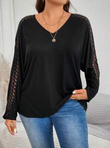 SHEIN LUNE Áo thun nữ cỡ lớn mùa xuân thu màu trơn phối ren cổ chữ V tay cánh dơi tay dài kiểu dáng thường ngày, thích hợp đi du lịch hoặc đến sân bay. - màu đen - Xem 6