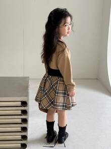SHEIN Bộ 3 món Áo nỉ cổ tròn màu trơn cho bé gái, Áo ba lỗ trơn và Chân váy ngắn kẻ caro dệt - Màu Khaki - Xem 6