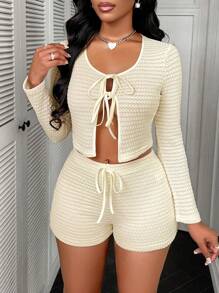 Zolique Solidny top z wiązaniem z przodu i szorty