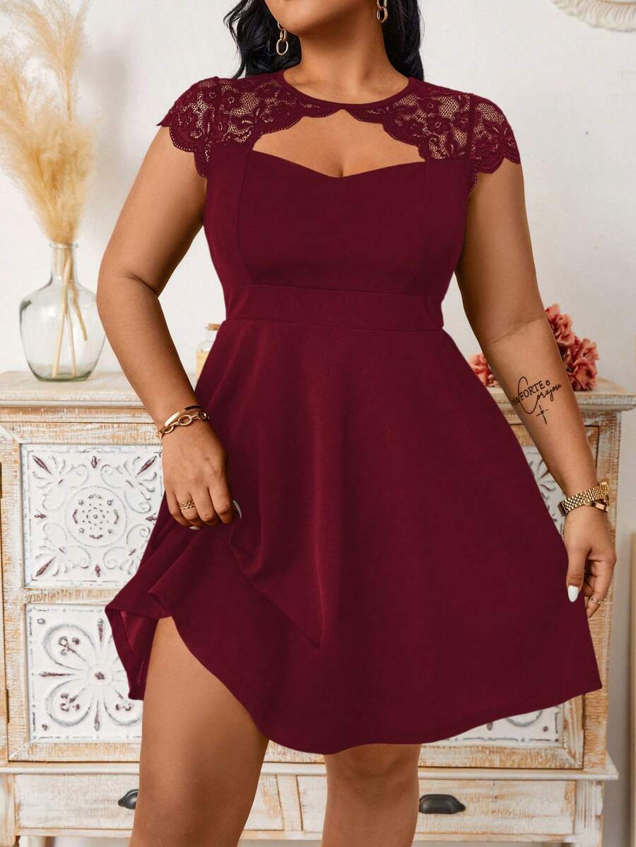 SHEIN Clasi 大码女式夏季蕾丝拼接圆领盖袖镂空优雅连衣裙酒红色女装