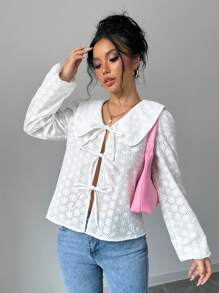 Chiquease 女士打结彼得潘领长袖衬衫（不对称花卉印花） - 白色 - 查看 6