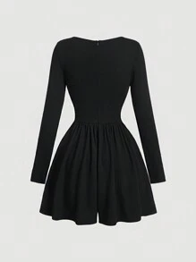 SHEIN MOD Mono de manga larga con cuello alto negro para mujer, mono-vestido versátil, atuendo de principios de otoño de manga larga para ropa y conjuntos de mujer en otoño