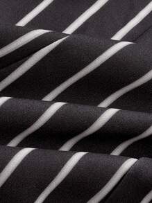 SHEIN Privé Set di blusa smanicata bicolore a righe e pantaloni con doppio petto per donna - Bianco e nero - Visualizzare 6