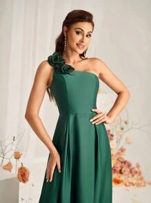 SHEIN Belle Vestido de satén asimétrico en color verde musgo elegante y romántico con decoración floral 3D, falda plisada tipo globo, adecuado para bodas y eventos formales como vestido de dama de honor