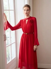 MOTF Đầm dài tay loe cổ khoét lỗ khóa họa tiết hoa nổi không kèm thắt lưng - Đỏ - Xem 6