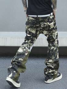 Manfinity LEGND Men's Casual Cargo Pockets Camouflage Print Straight Leg Denim Jeans - Multicolor - View 2