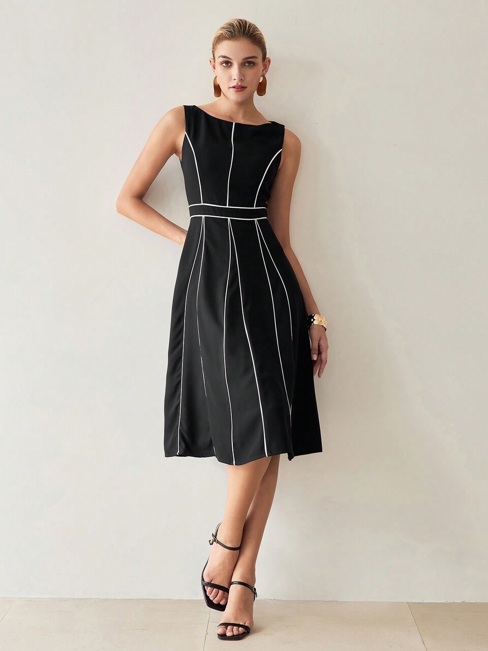 CONTRAST PIPING TANK DRESS
